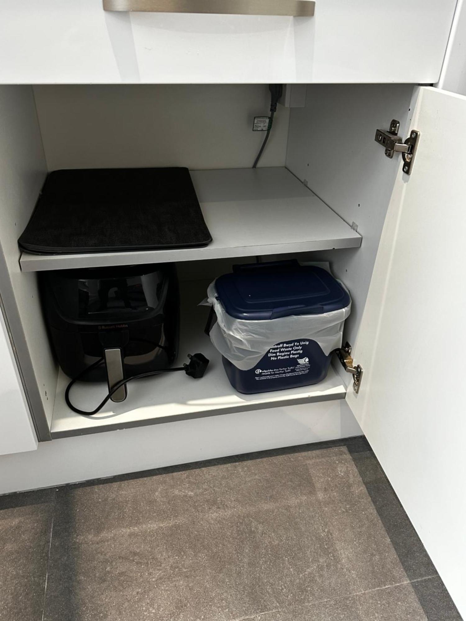 Town Centre Studio Flat 머티르티드필 외부 사진