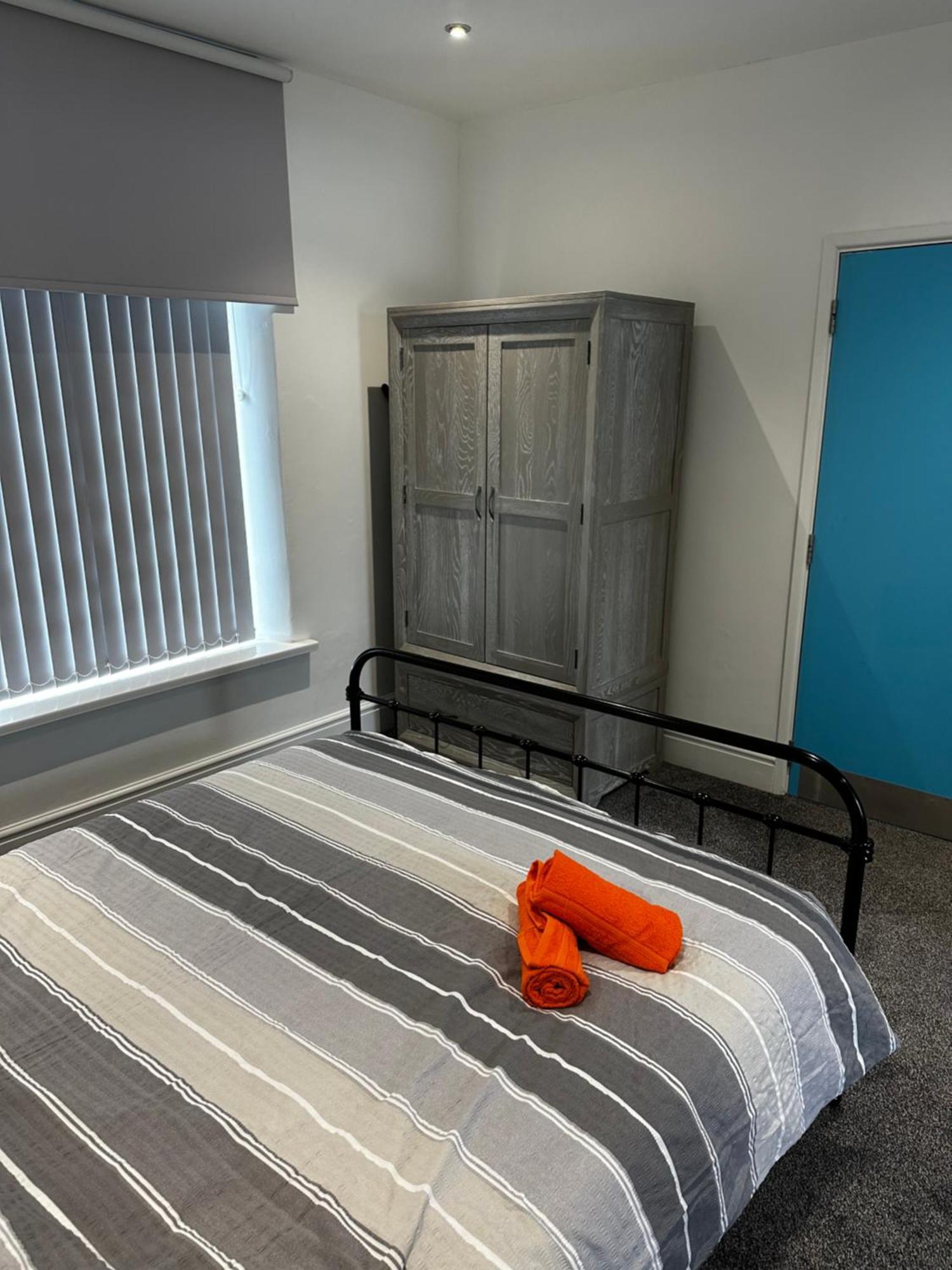 Town Centre Studio Flat 머티르티드필 외부 사진