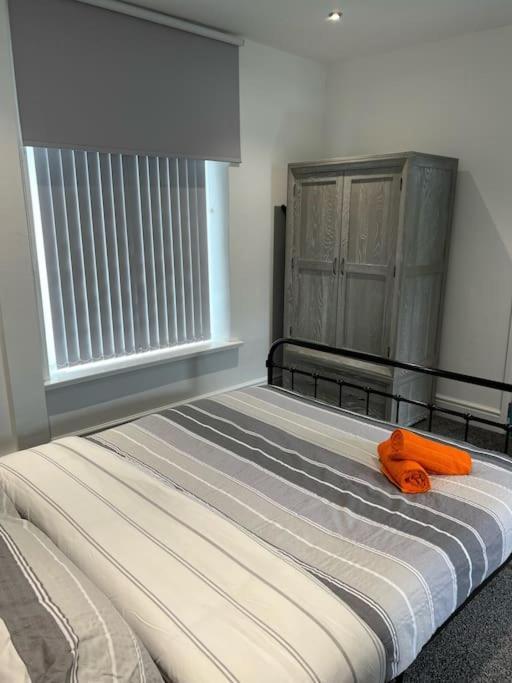 Town Centre Studio Flat 머티르티드필 외부 사진